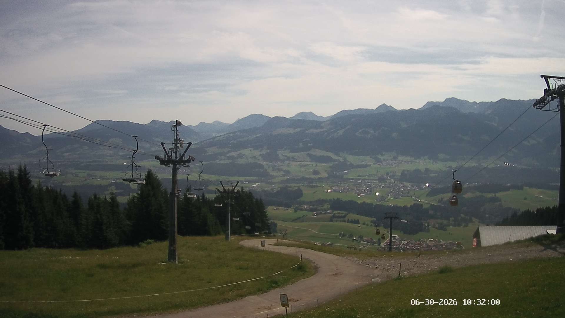 Archiv Foto Webcam Ausblick Mittelstation Hörnerbahn