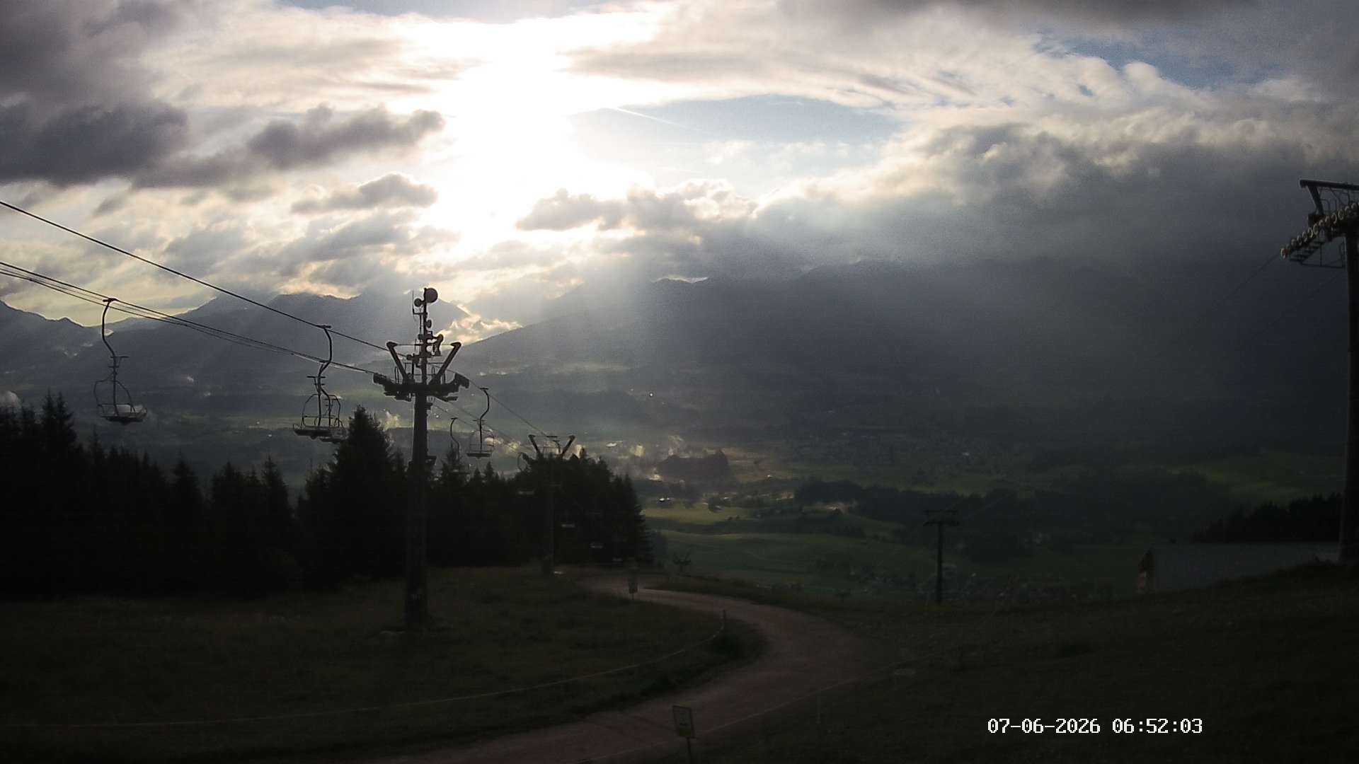 Archiv Foto Webcam Ausblick Mittelstation Hörnerbahn