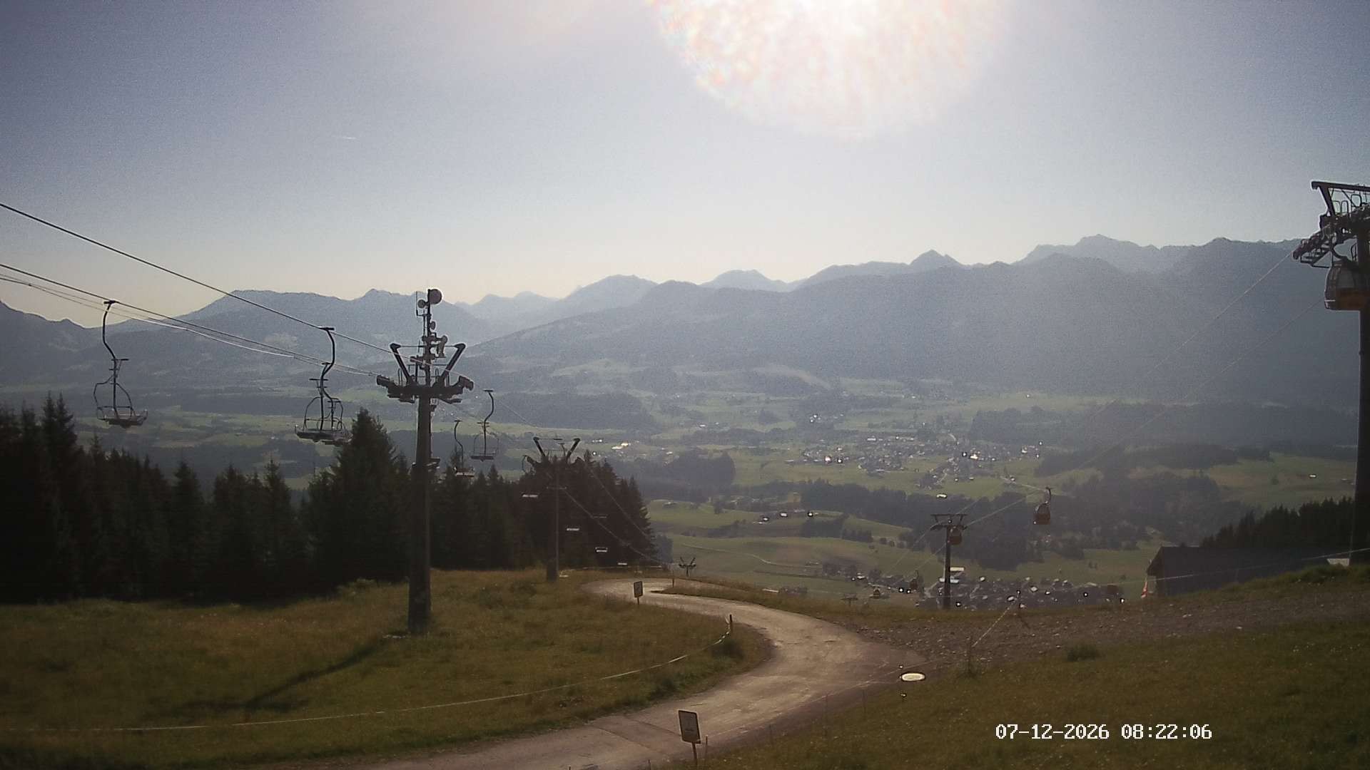 Archiv Foto Webcam Ausblick Mittelstation Hörnerbahn