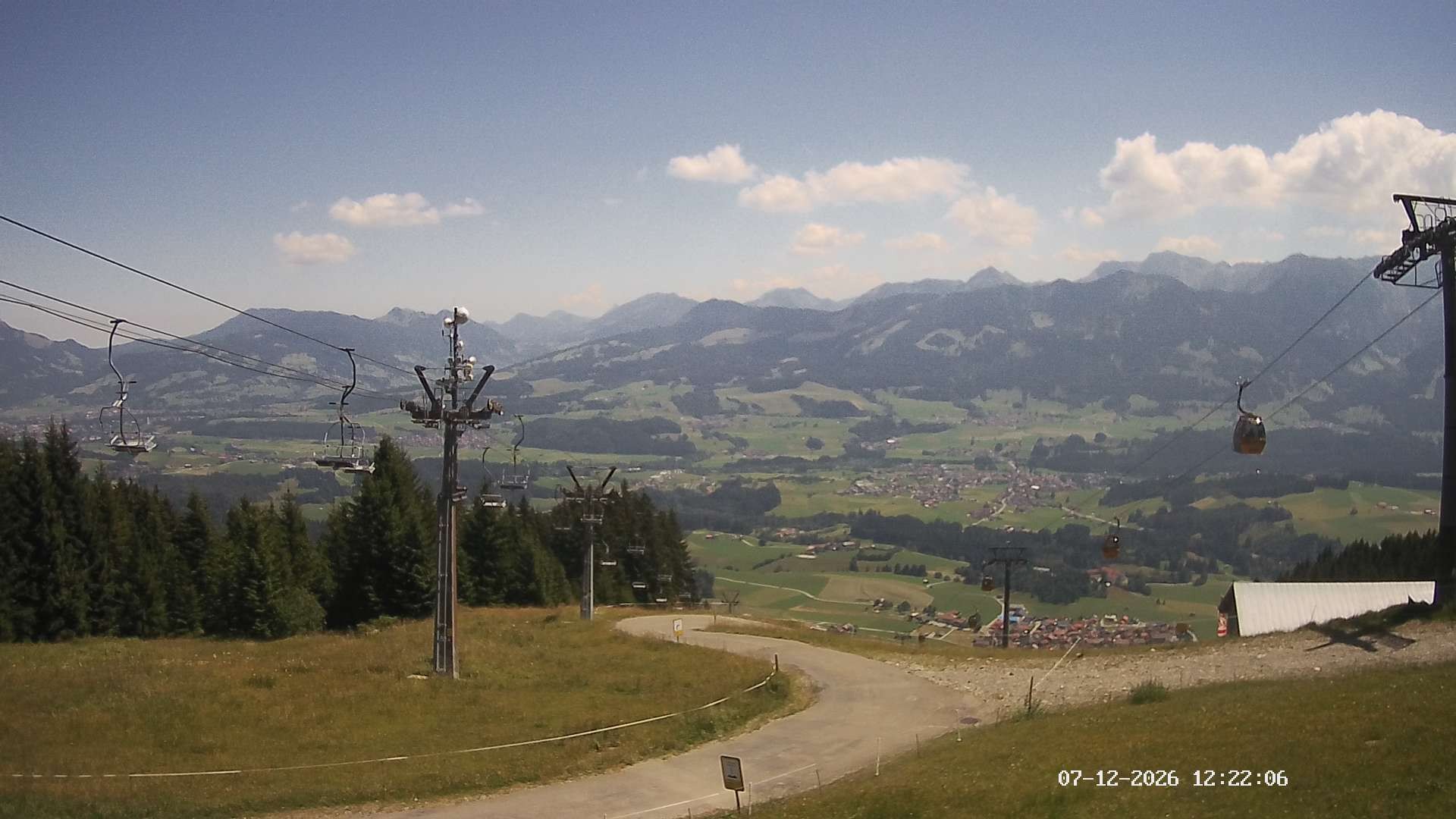 Archiv Foto Webcam Ausblick Mittelstation Hörnerbahn