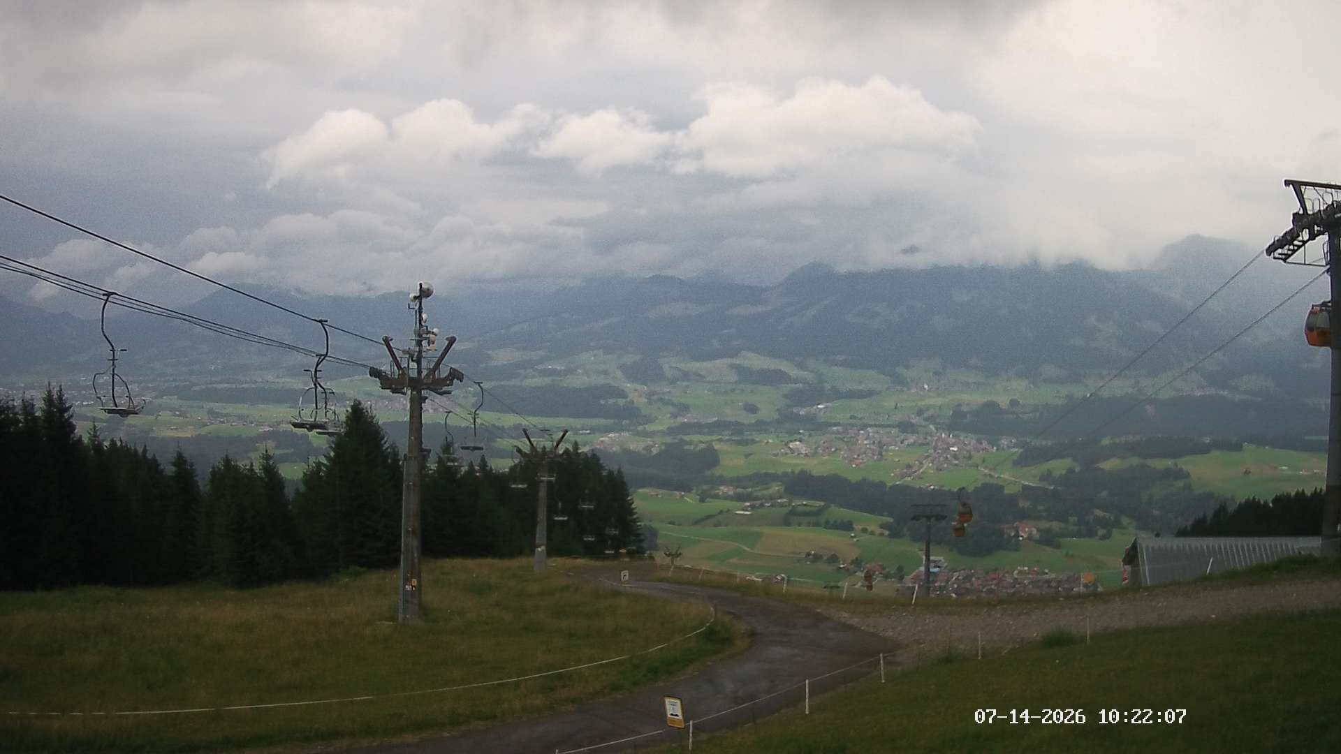 Archiv Foto Webcam Ausblick Mittelstation Hörnerbahn