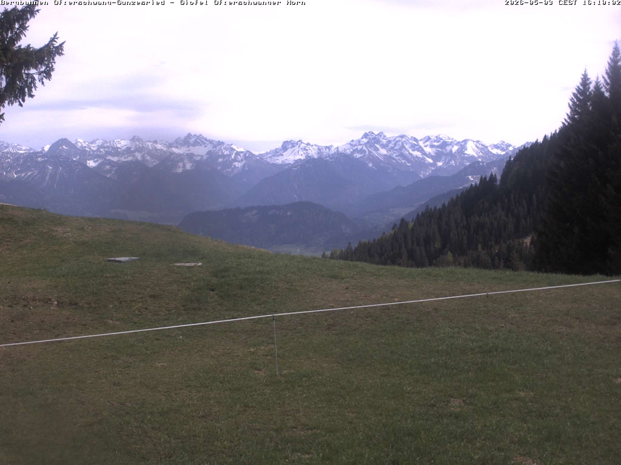 Archived image Webcam Peak of "Ofterschwanger Horn", 1.406 m