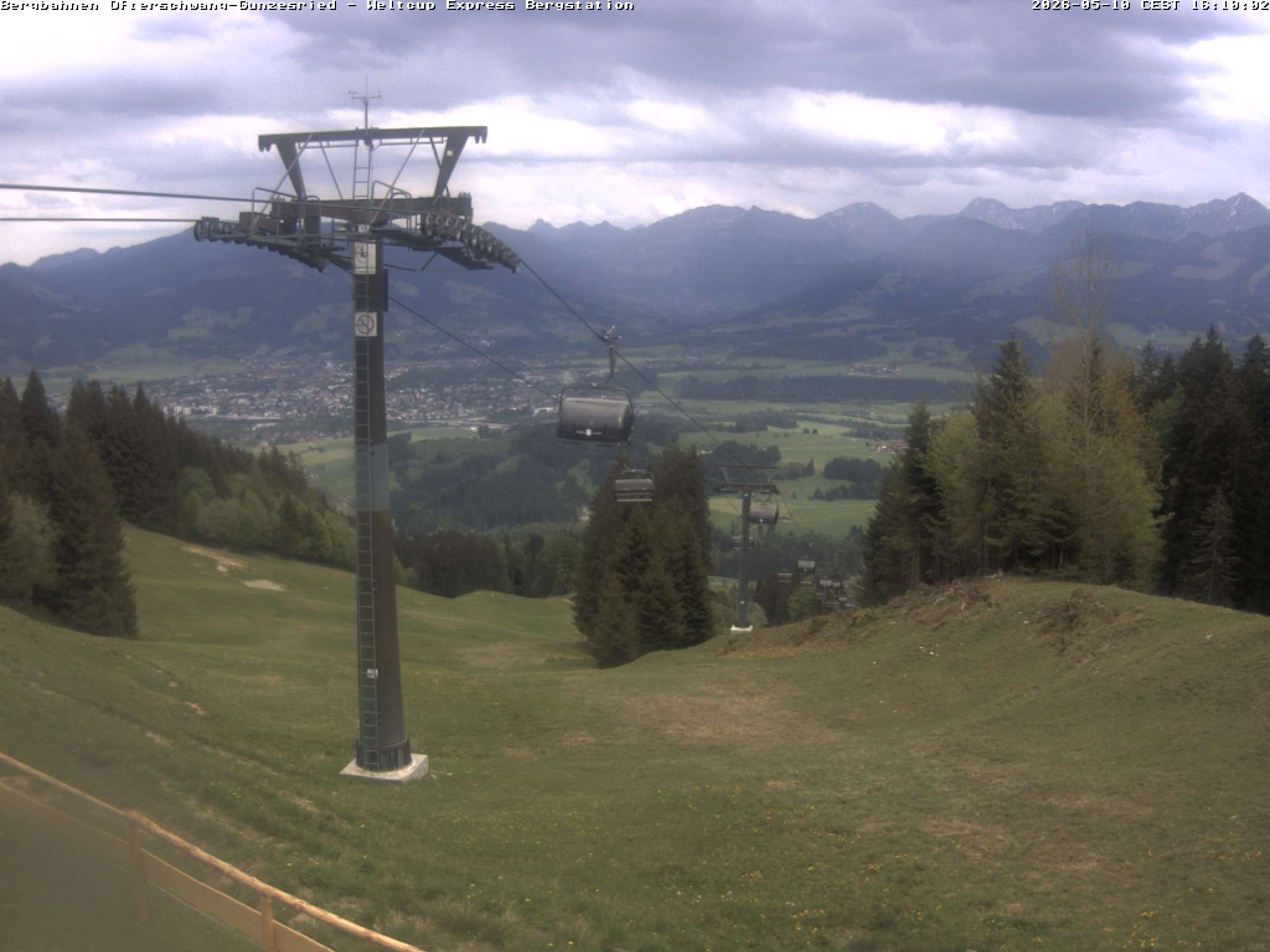 Archiv Foto Webcam Bergstation Sesselbahn Weltcup Express