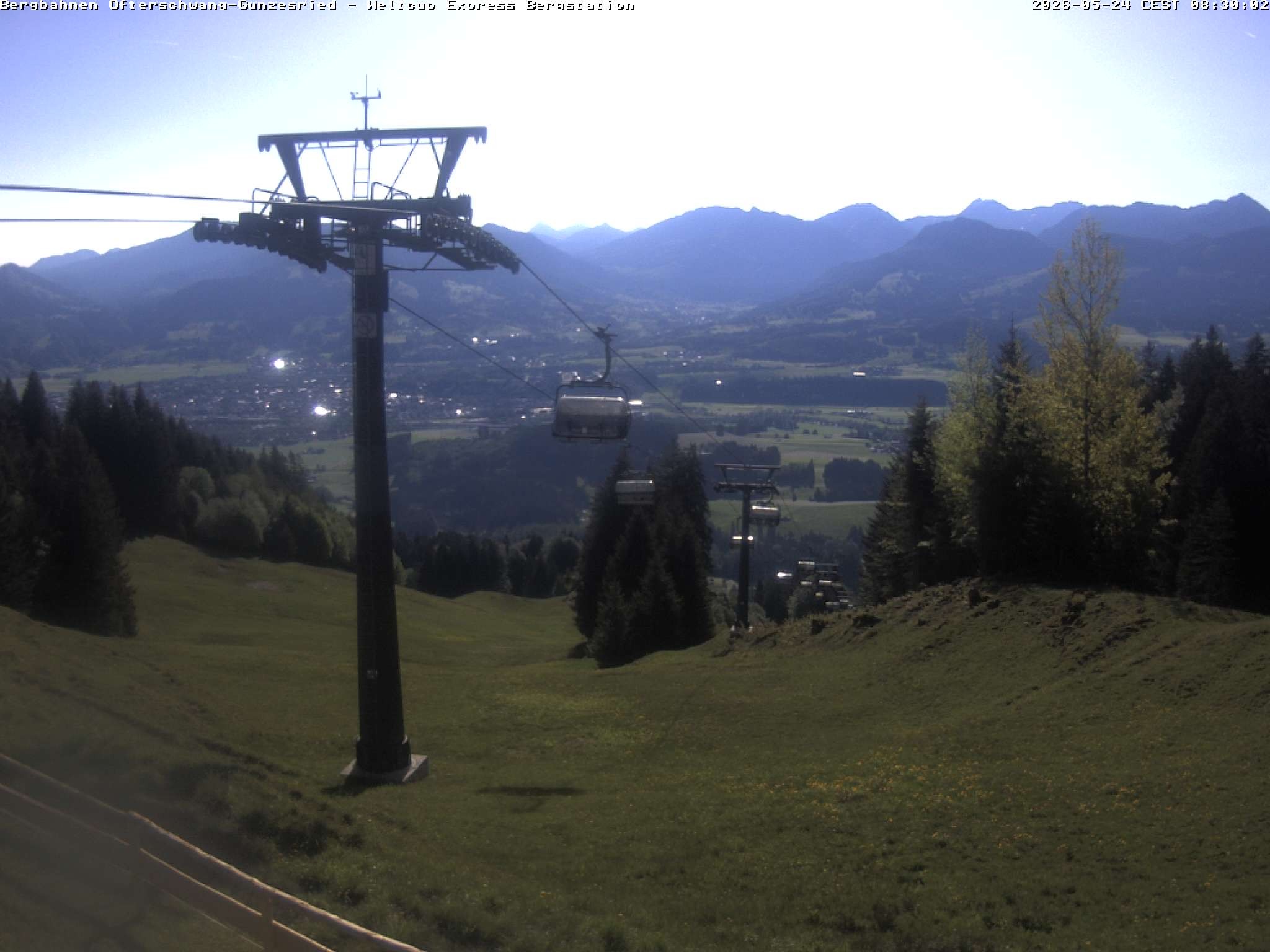 Archived image Webcam mountain station chairlift Weltcup Express