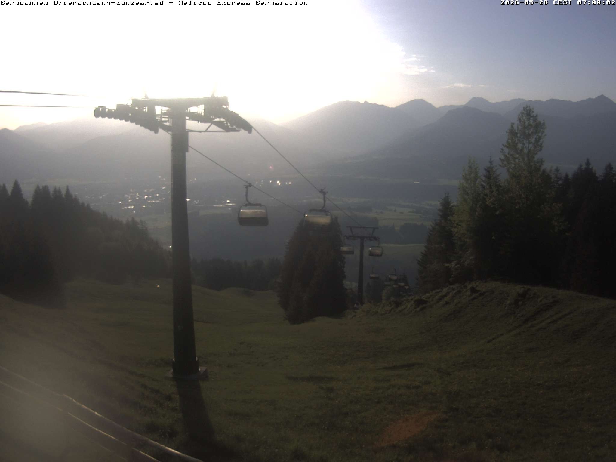 Archived image Webcam mountain station chairlift Weltcup Express