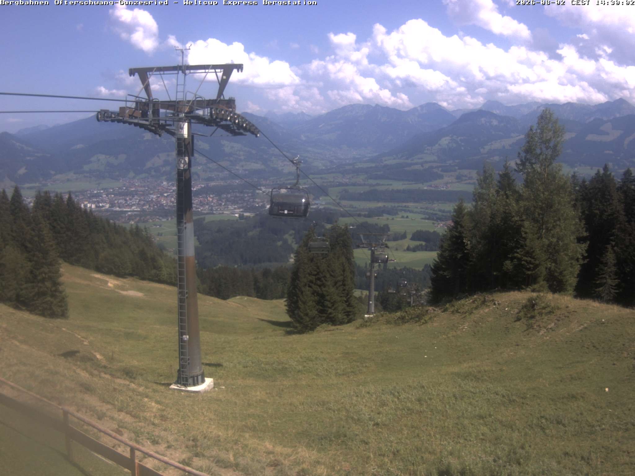 Archived image Webcam mountain station chairlift Weltcup Express