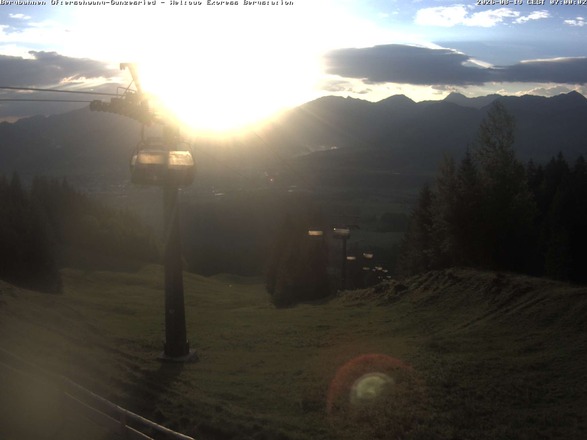 Archiv Foto Webcam Bergstation Sesselbahn Weltcup Express