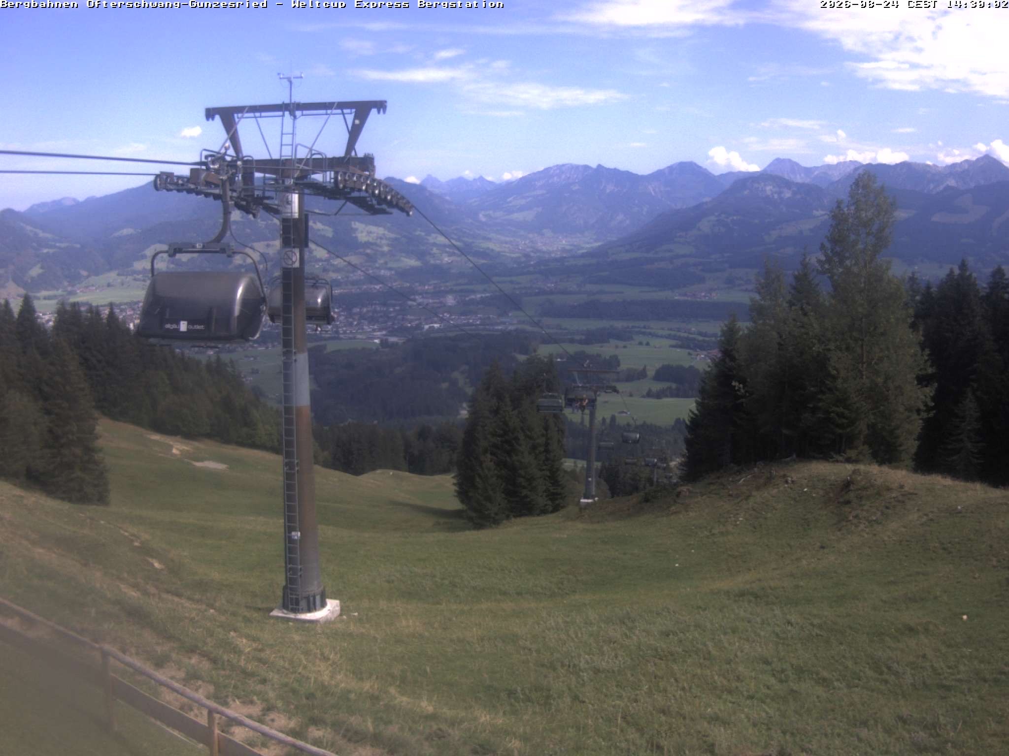 Archiv Foto Webcam Bergstation Sesselbahn Weltcup Express