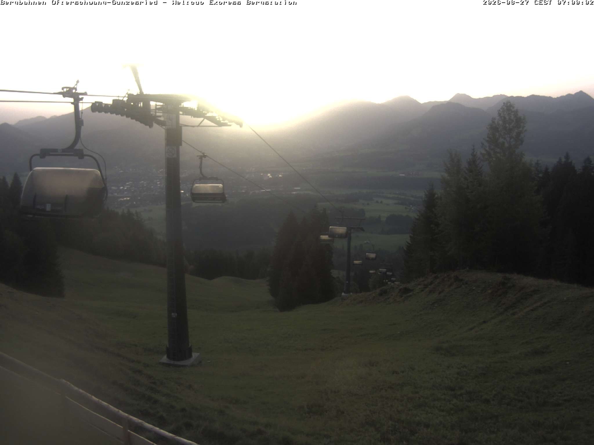 Archived image Webcam mountain station chairlift Weltcup Express