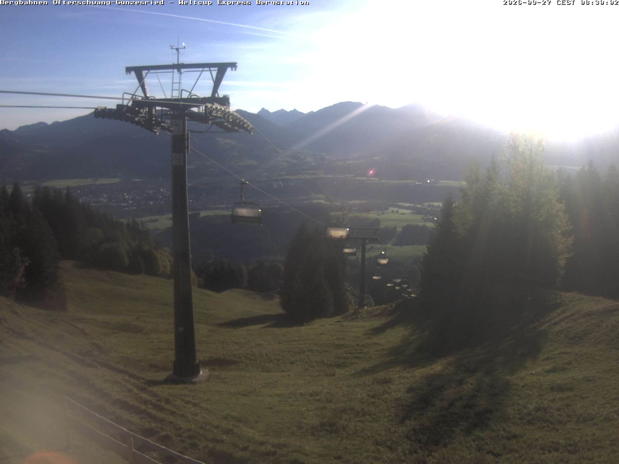 Archived image Webcam mountain station chairlift Weltcup Express