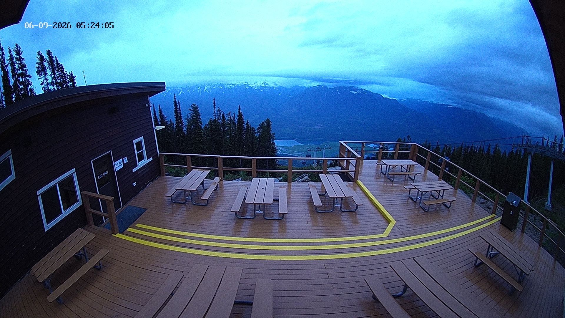 Archived image Webcam Mackenzie Outpost - Revelstoke