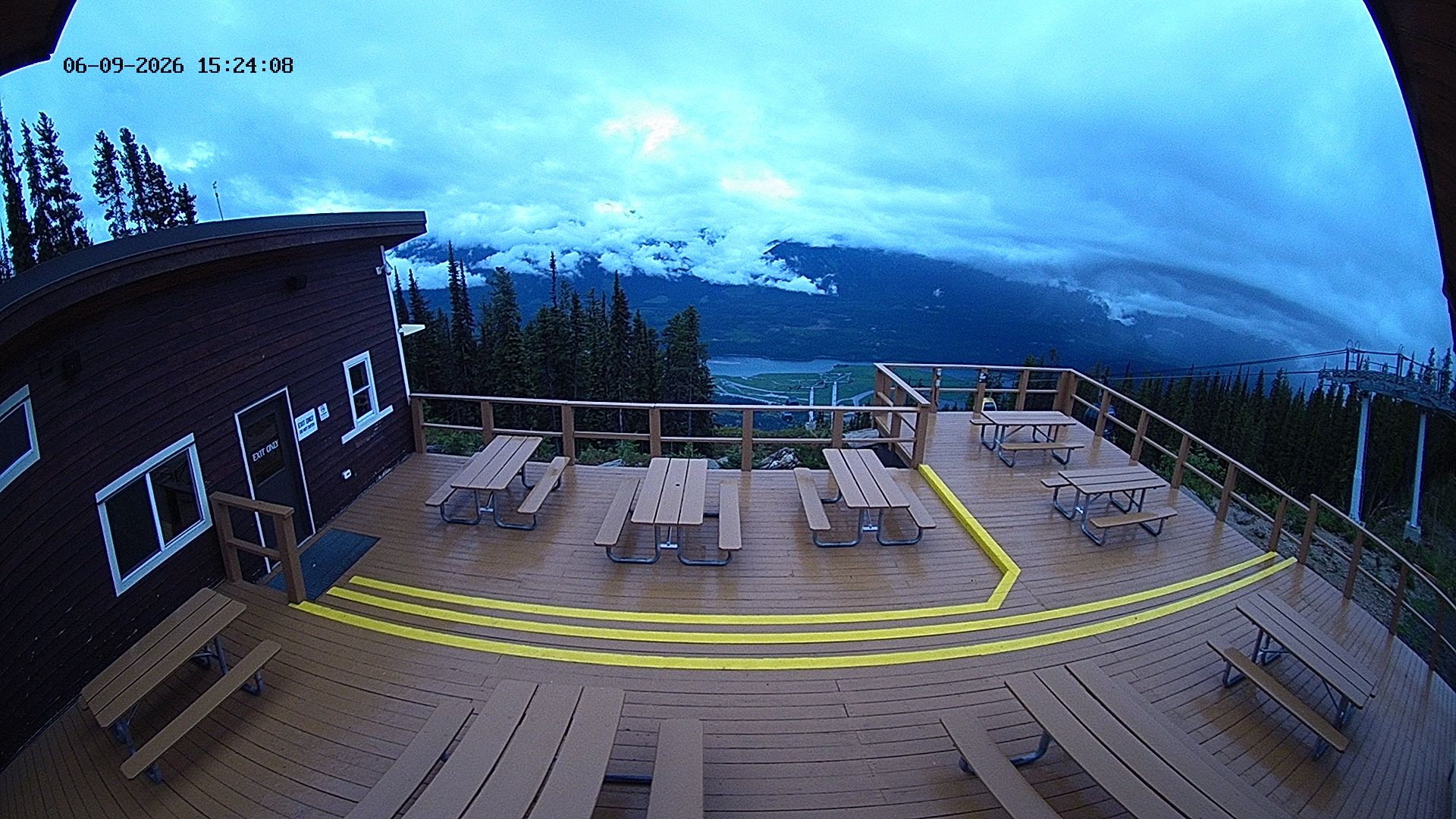 Archived image Webcam Mackenzie Outpost - Revelstoke