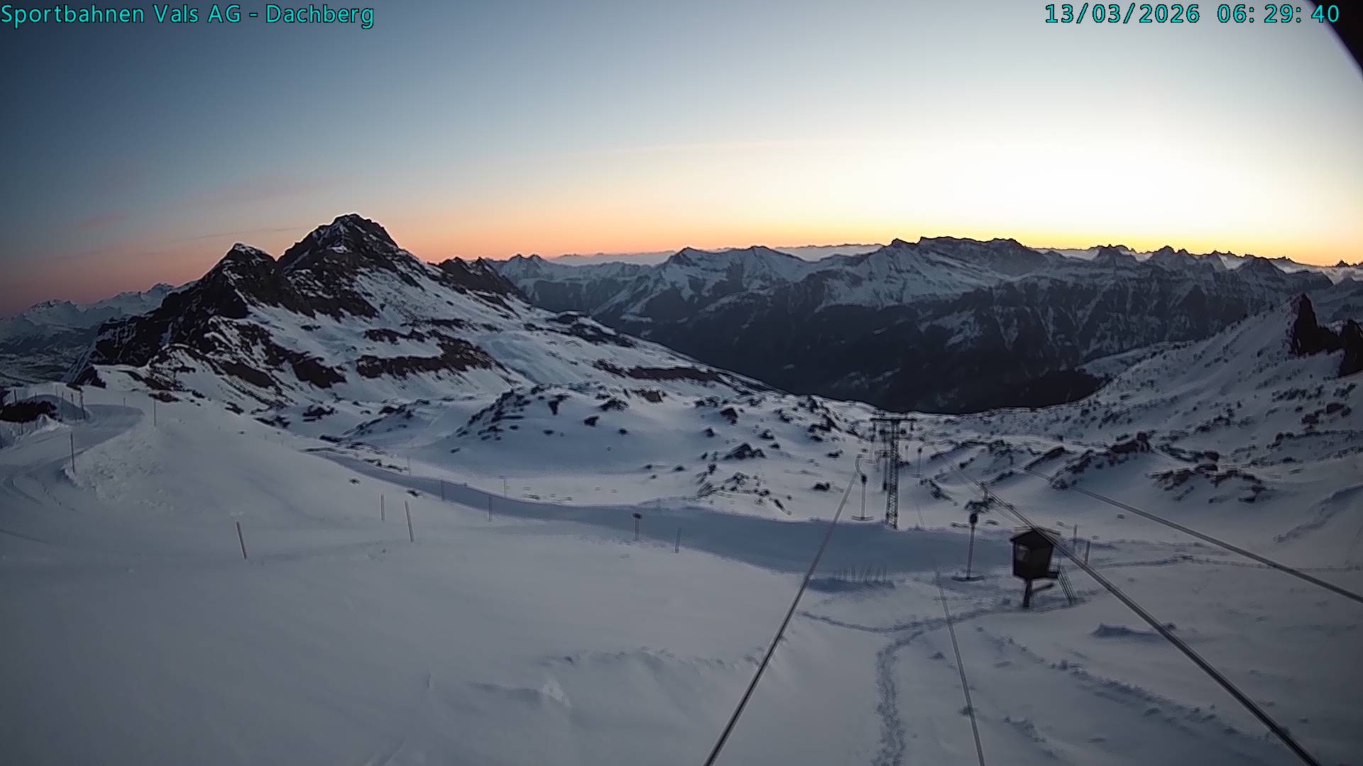 Archived image Webcam Vals 3000: Dachberg
