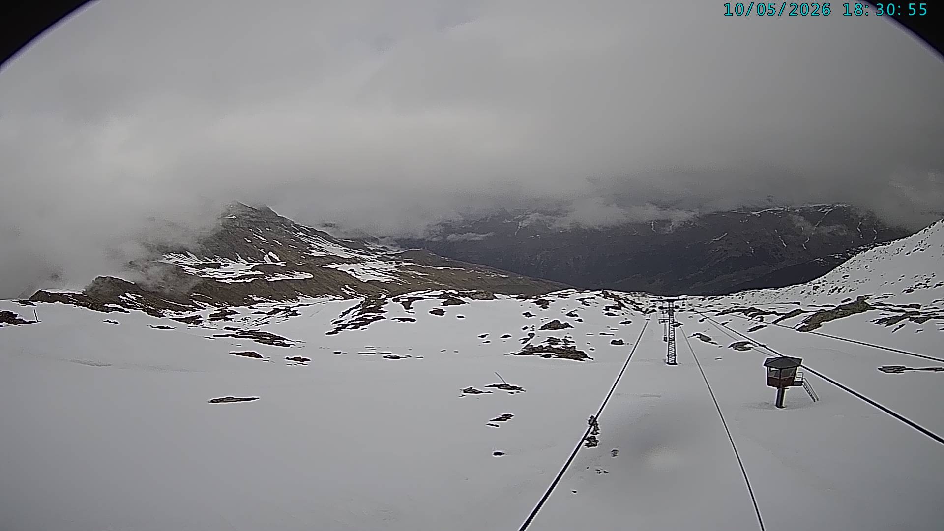 Archived image Webcam Vals 3000: Dachberg