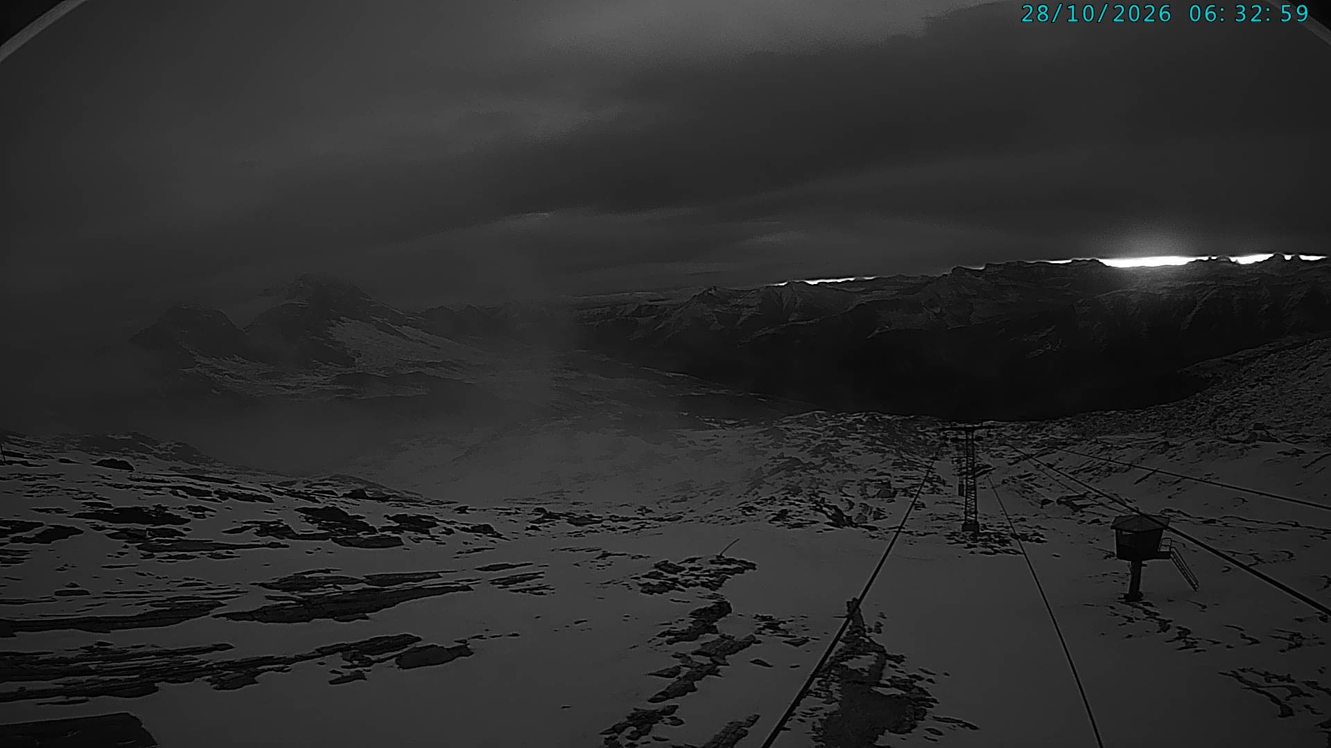 Archived image Webcam Vals 3000: Dachberg
