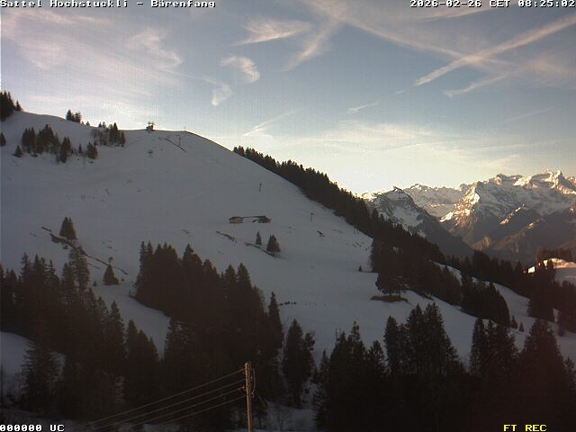 Archived image Webcam mountain restaurant Bärenfang, Hochstuckli Sattel