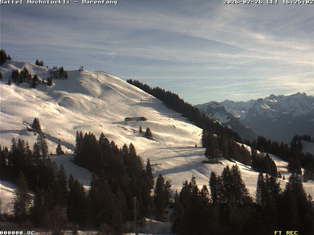 Archived image Webcam mountain restaurant Bärenfang, Hochstuckli Sattel
