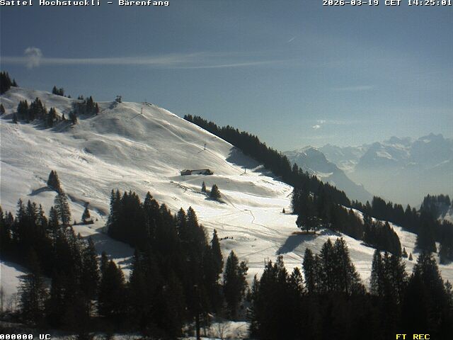 Archived image Webcam mountain restaurant Bärenfang, Hochstuckli Sattel
