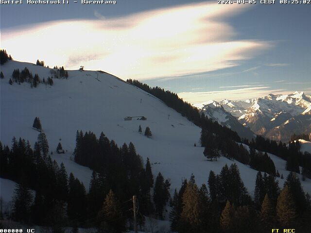 Archived image Webcam mountain restaurant Bärenfang, Hochstuckli Sattel