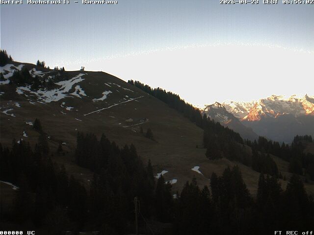 Archived image Webcam mountain restaurant Bärenfang, Hochstuckli Sattel