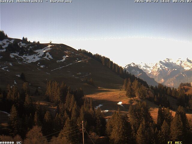 Archived image Webcam mountain restaurant Bärenfang, Hochstuckli Sattel