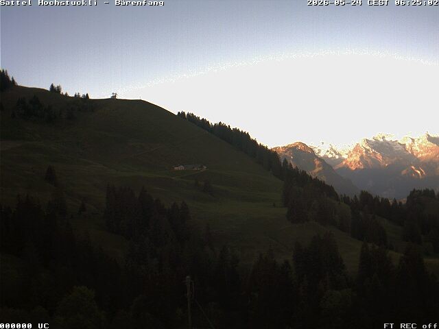 Archived image Webcam mountain restaurant Bärenfang, Hochstuckli Sattel