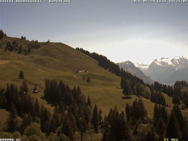 Archived image Webcam mountain restaurant Bärenfang, Hochstuckli Sattel