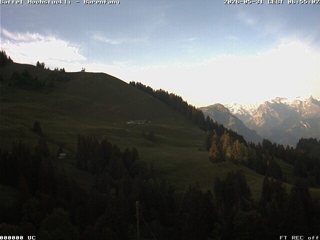 Archived image Webcam mountain restaurant Bärenfang, Hochstuckli Sattel