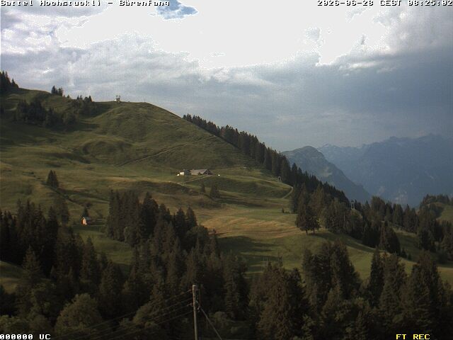 Archived image Webcam mountain restaurant Bärenfang, Hochstuckli Sattel
