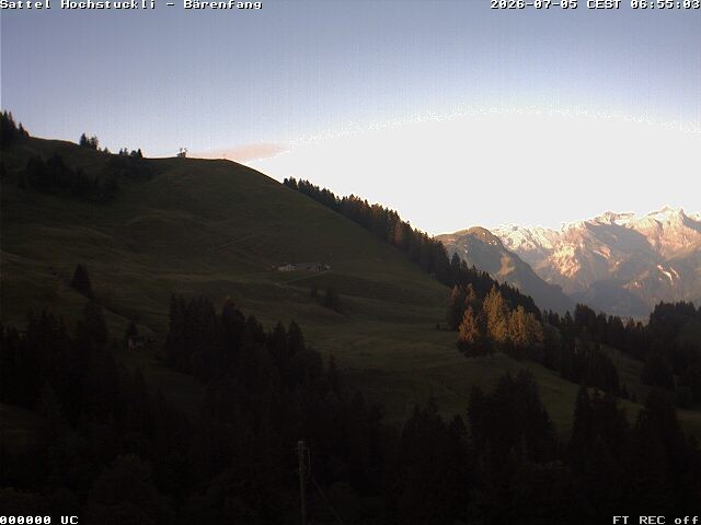 Archived image Webcam mountain restaurant Bärenfang, Hochstuckli Sattel