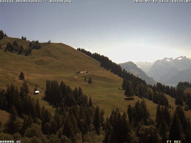 Archived image Webcam mountain restaurant Bärenfang, Hochstuckli Sattel