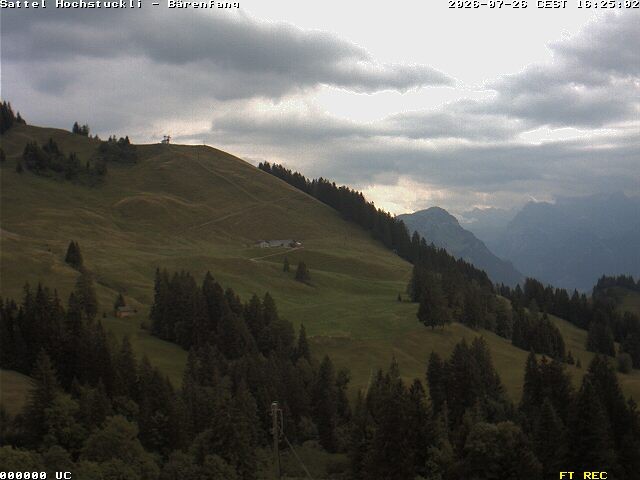 Archived image Webcam mountain restaurant Bärenfang, Hochstuckli Sattel