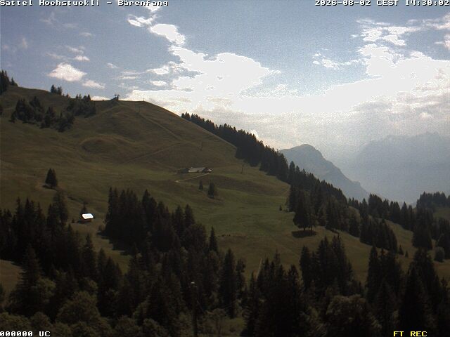 Archived image Webcam mountain restaurant Bärenfang, Hochstuckli Sattel