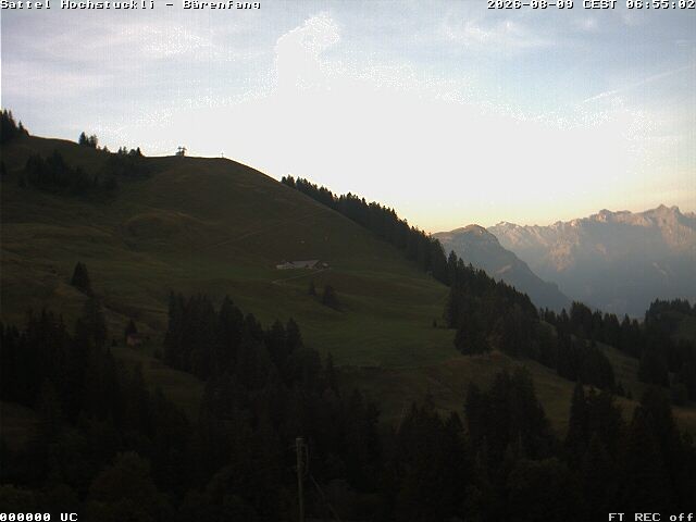 Archived image Webcam mountain restaurant Bärenfang, Hochstuckli Sattel
