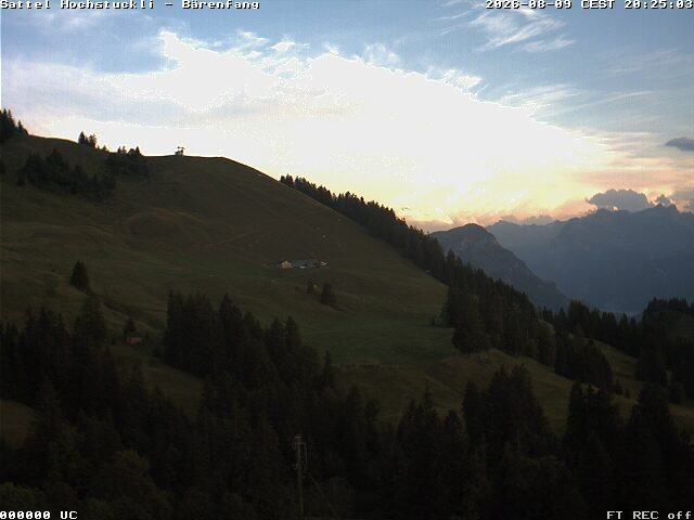Archived image Webcam mountain restaurant Bärenfang, Hochstuckli Sattel