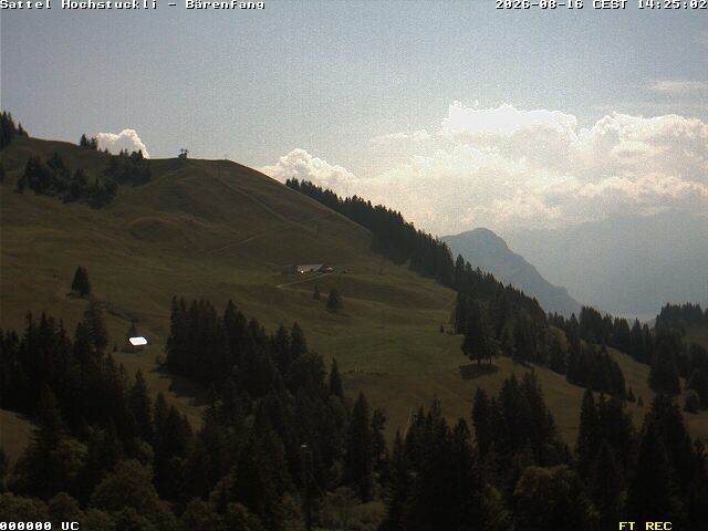Archived image Webcam mountain restaurant Bärenfang, Hochstuckli Sattel
