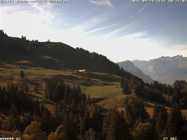 Archived image Webcam mountain restaurant Bärenfang, Hochstuckli Sattel