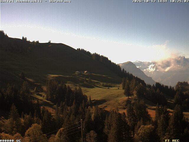 Archived image Webcam mountain restaurant Bärenfang, Hochstuckli Sattel