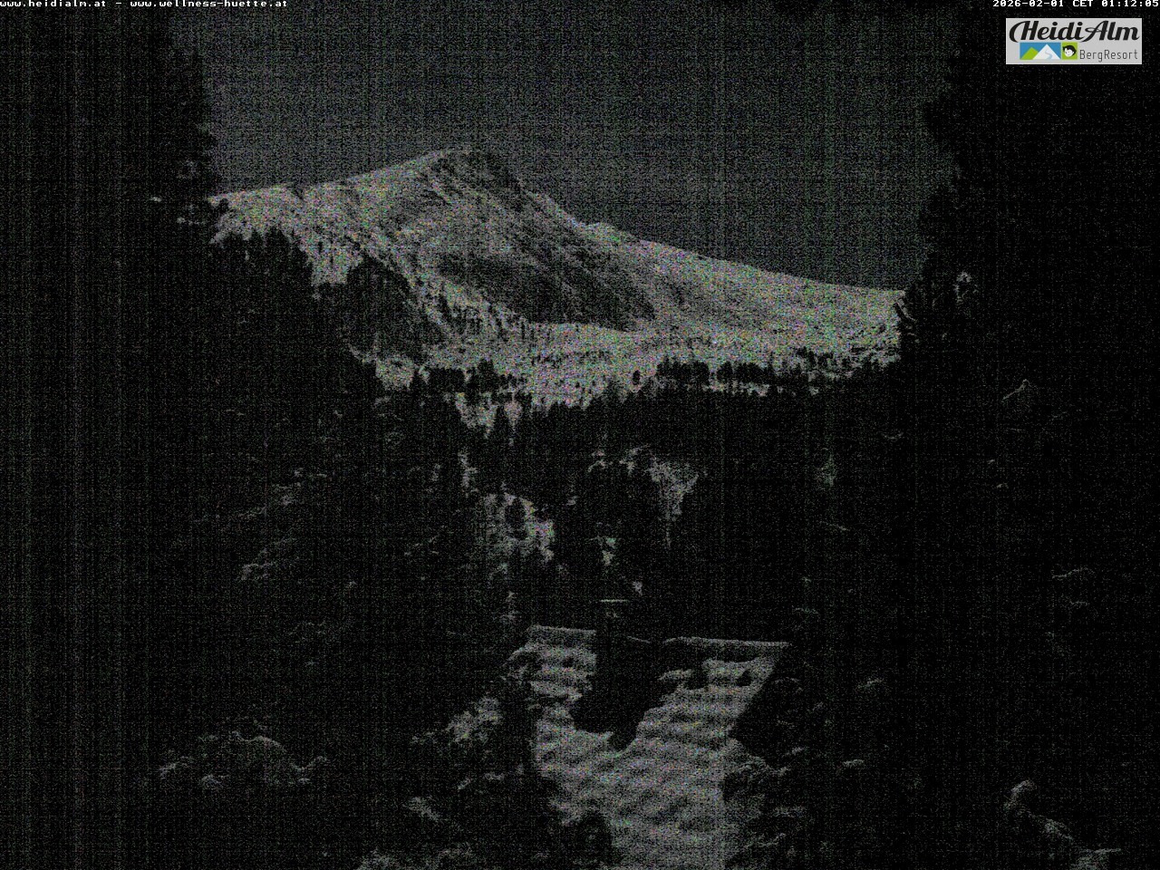 Archiv Foto Webcam Rödresnock (2310m, links), Sonntagstal (mitte) und Falkert Spitz (2308m, rechts)