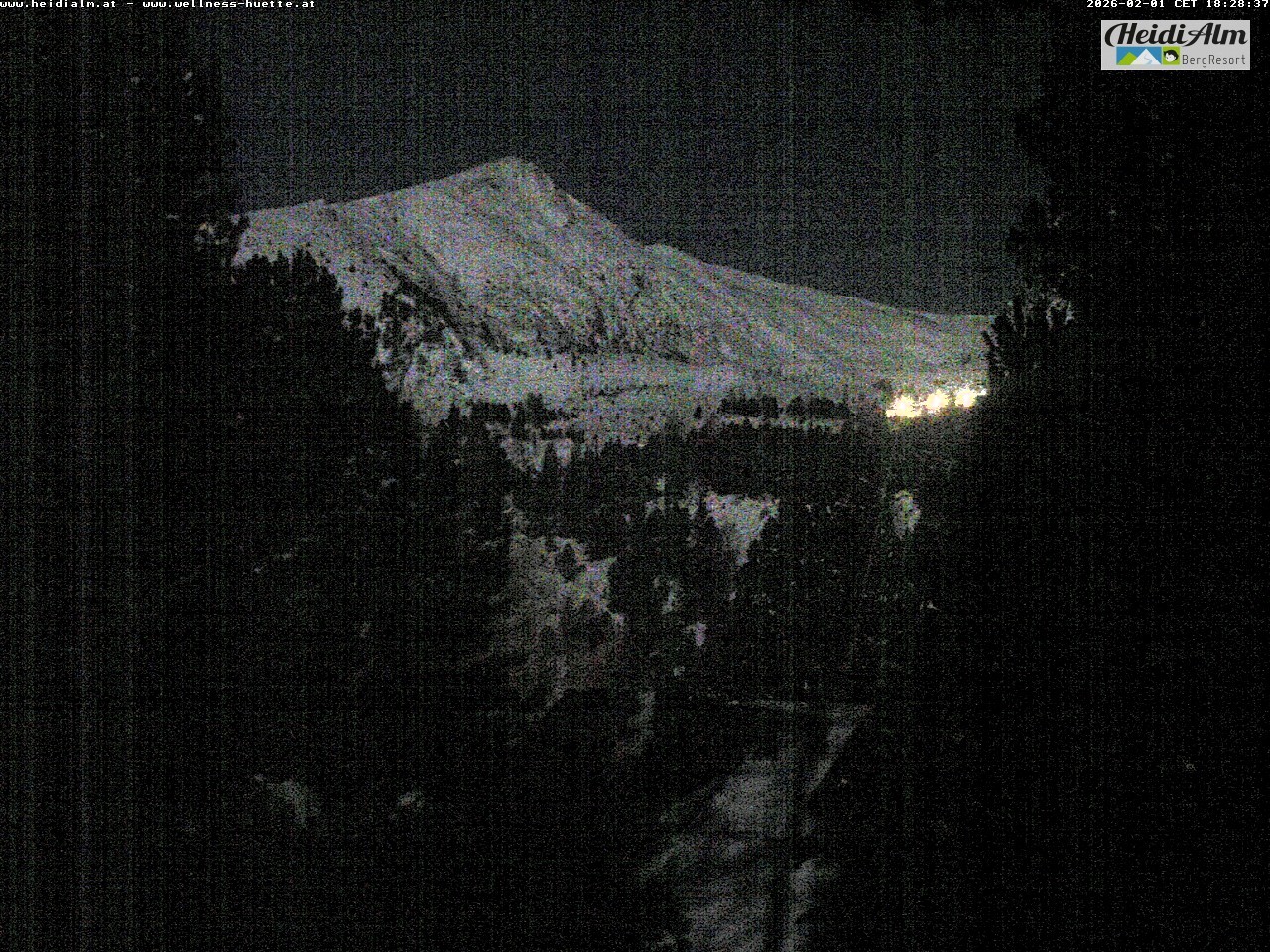 Archiv Foto Webcam Rödresnock (2310m, links), Sonntagstal (mitte) und Falkert Spitz (2308m, rechts)