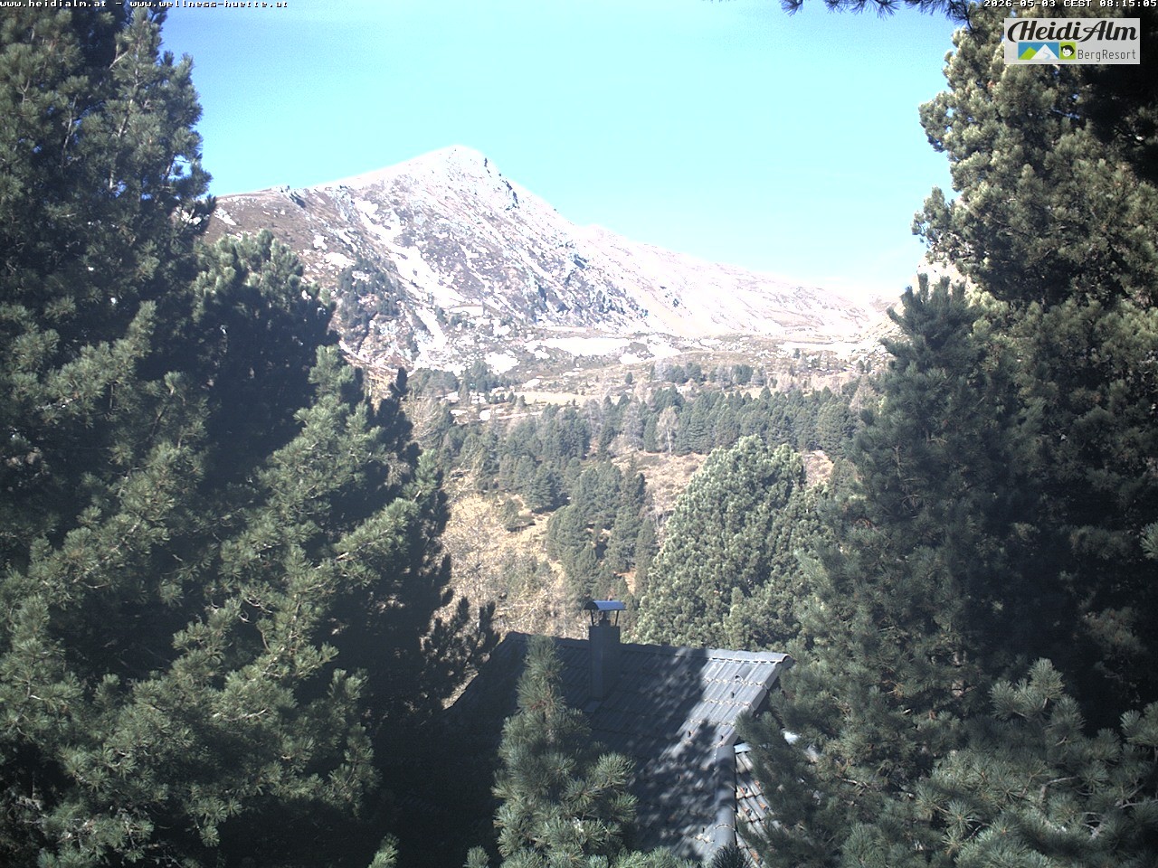 Archiv Foto Webcam Rödresnock (2310m, links), Sonntagstal (mitte) und Falkert Spitz (2308m, rechts)