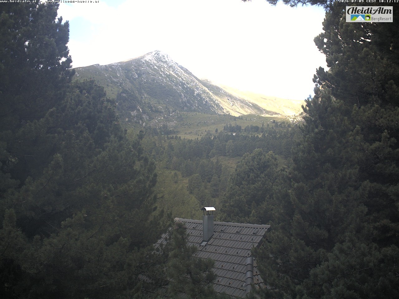 Archiv Foto Webcam Rödresnock (2310m, links), Sonntagstal (mitte) und Falkert Spitz (2308m, rechts)