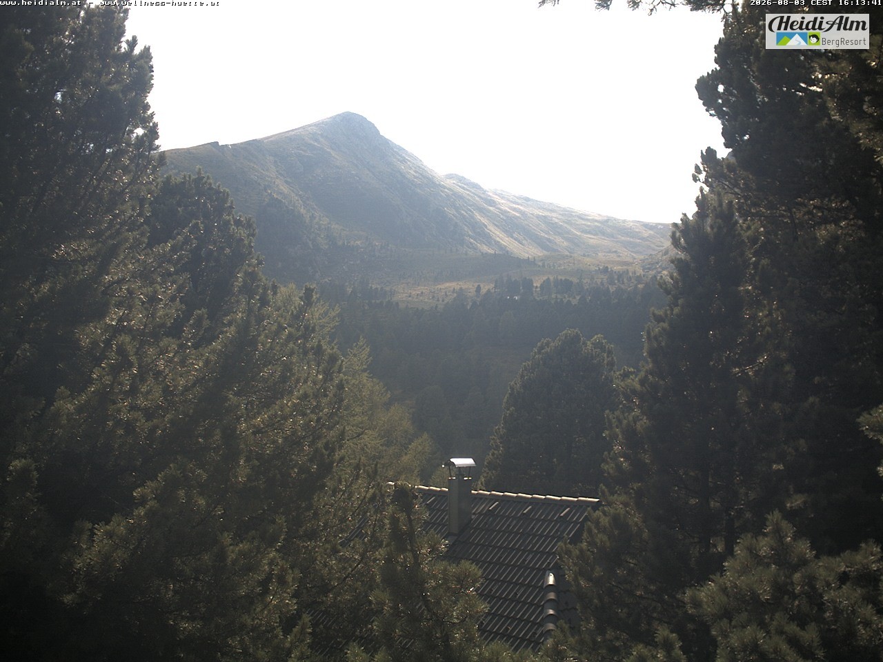 Archived image Webcam Rödresnock (2310m, left), Sonntagstal (middle) and Falkert Spitz (2308m, right)