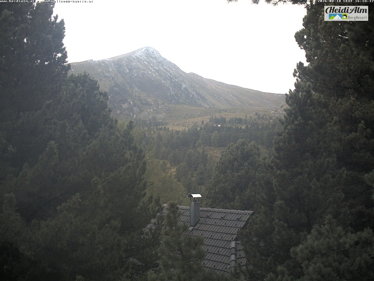 Archiv Foto Webcam Rödresnock (2310m, links), Sonntagstal (mitte) und Falkert Spitz (2308m, rechts)