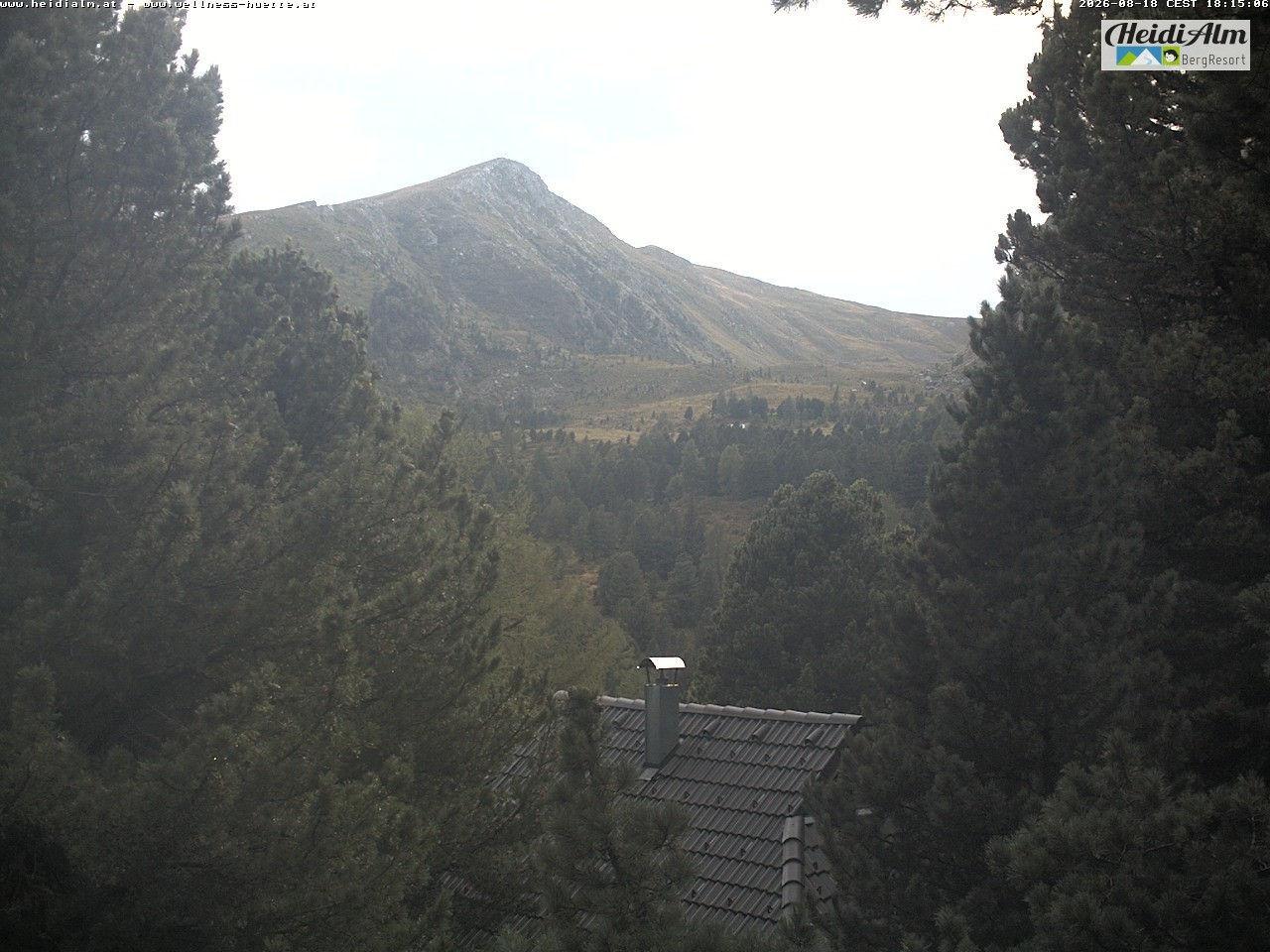 Archiv Foto Webcam Rödresnock (2310m, links), Sonntagstal (mitte) und Falkert Spitz (2308m, rechts)