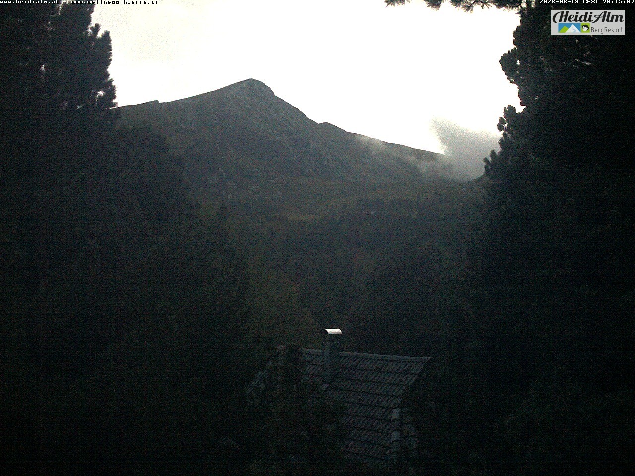 Archiv Foto Webcam Rödresnock (2310m, links), Sonntagstal (mitte) und Falkert Spitz (2308m, rechts)