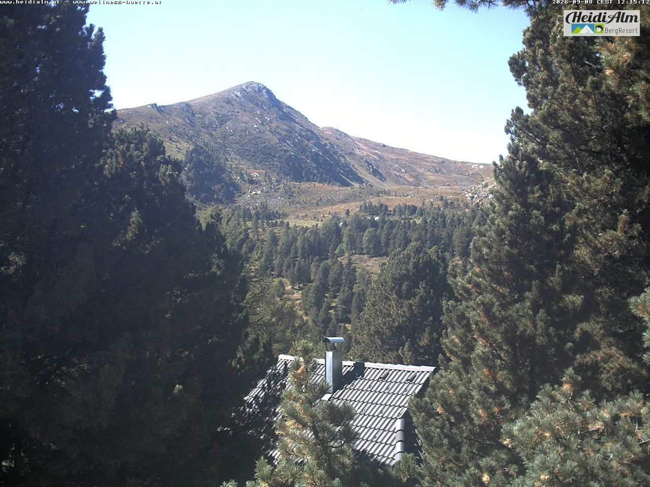 Archiv Foto Webcam Rödresnock (2310m, links), Sonntagstal (mitte) und Falkert Spitz (2308m, rechts)