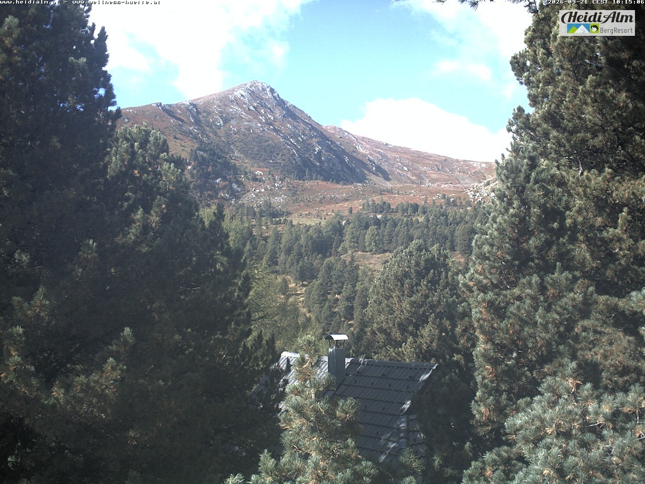 Archiv Foto Webcam Rödresnock (2310m, links), Sonntagstal (mitte) und Falkert Spitz (2308m, rechts)