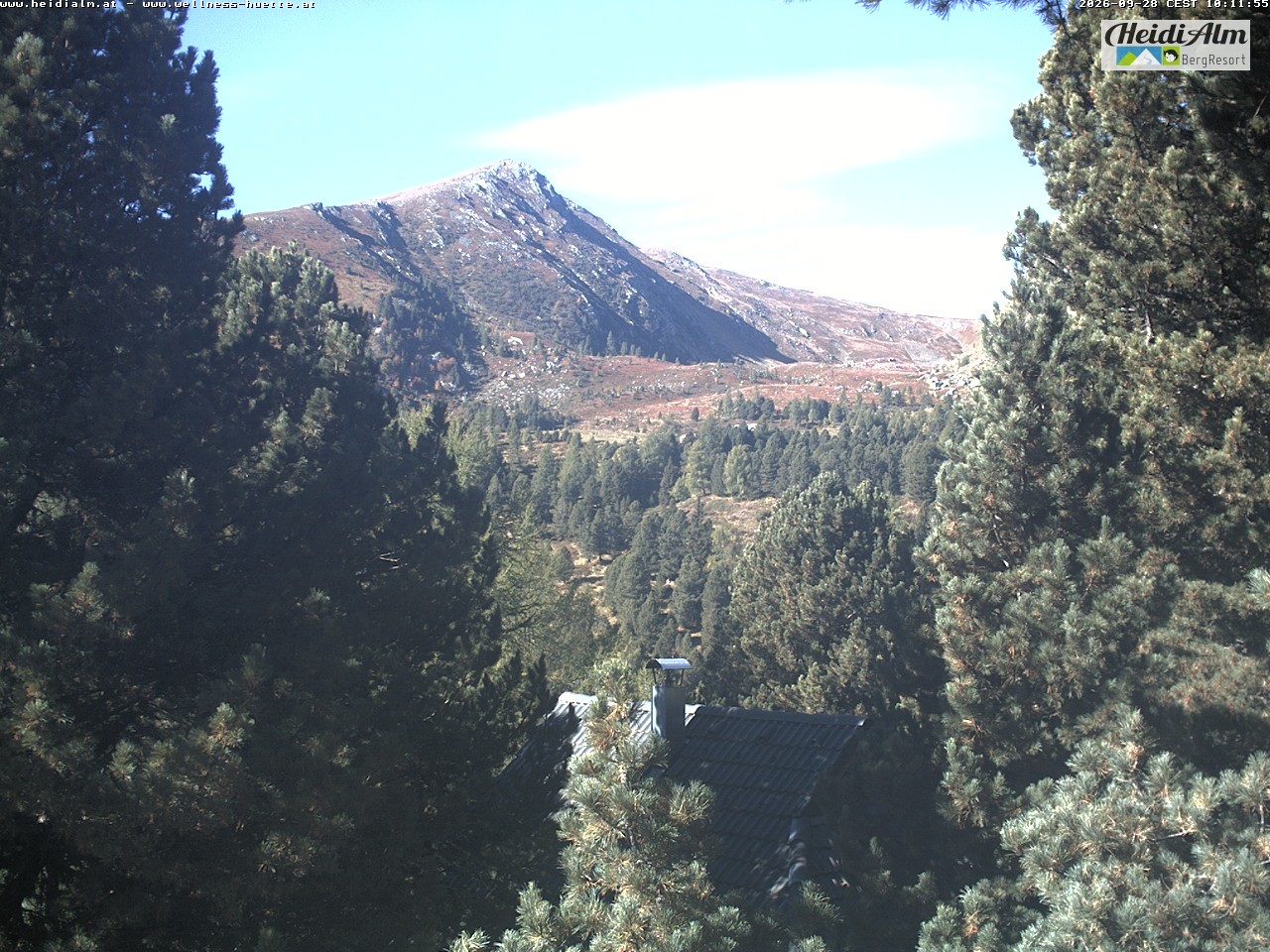 Archiv Foto Webcam Rödresnock (2310m, links), Sonntagstal (mitte) und Falkert Spitz (2308m, rechts)