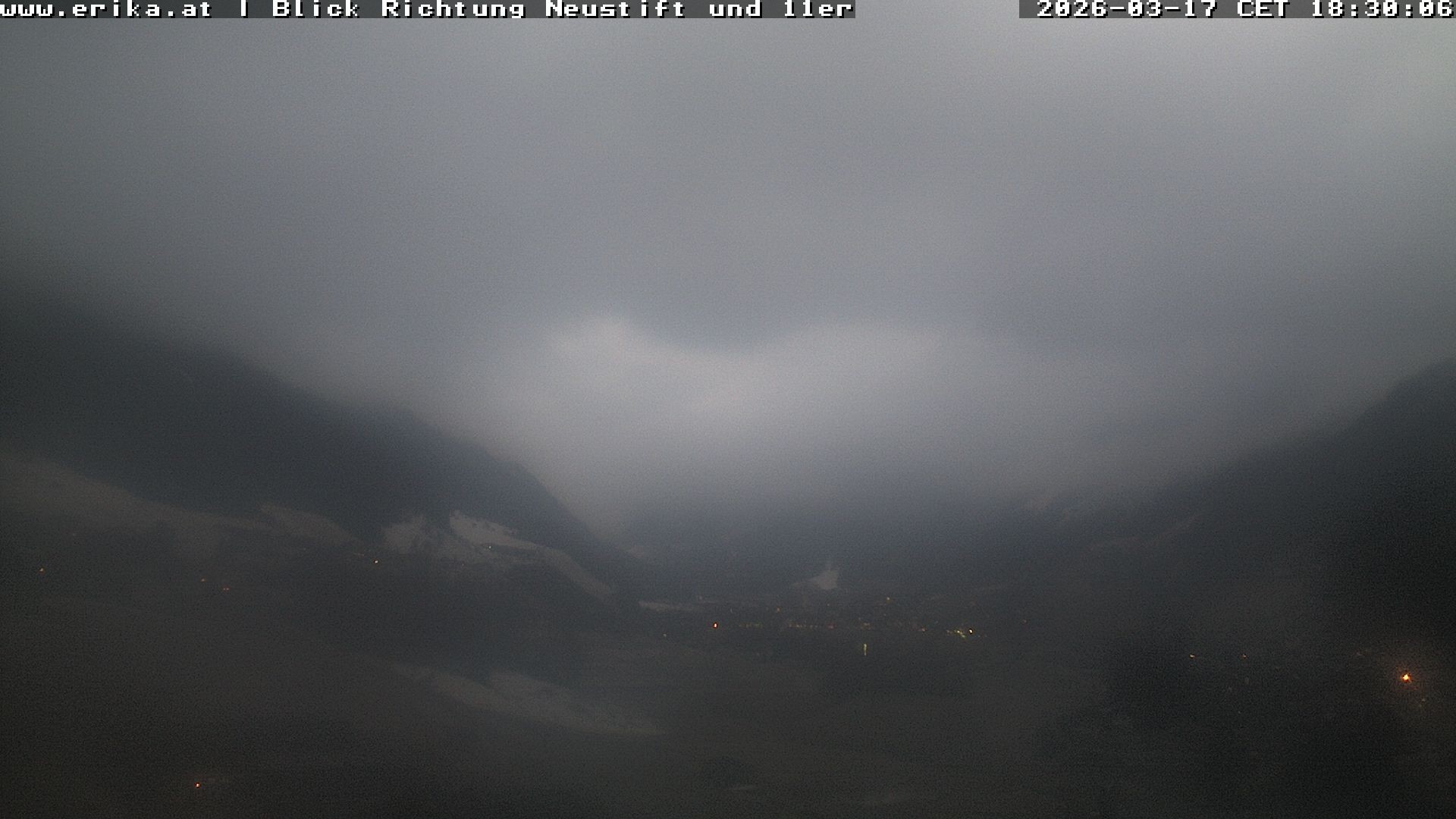 Archived image Webcam Neustift: View of the Stubai Glacier